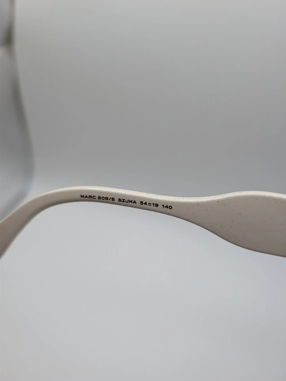 Marc Jacobs Ivory Square Sunglasses MARC 809/S with Hard Case